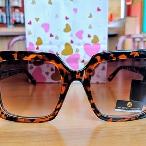 Tortoiseshell Square Sunglasses - Brown Gradient